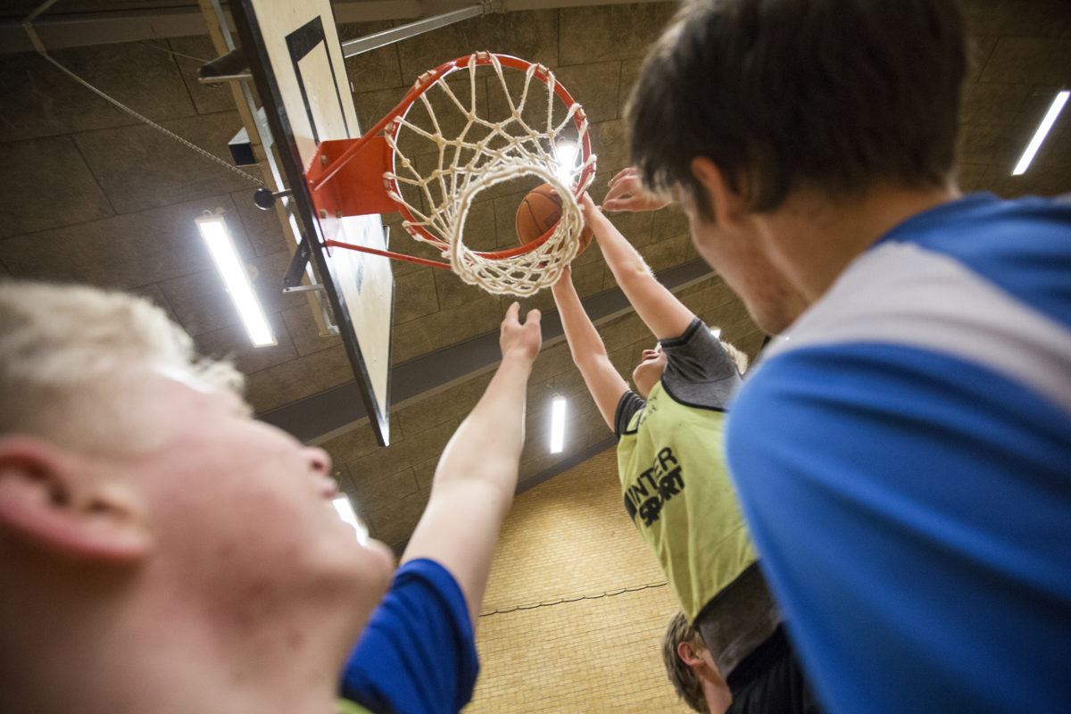 Basketball på Sportspark Blaavandshuk